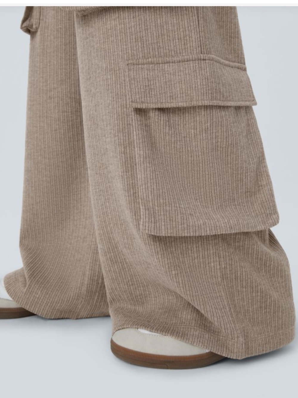 Halara Ribbed Wide Leg Cargo joggers Casual chill Pant Mocha Meringue size L - Picture 4 of 4